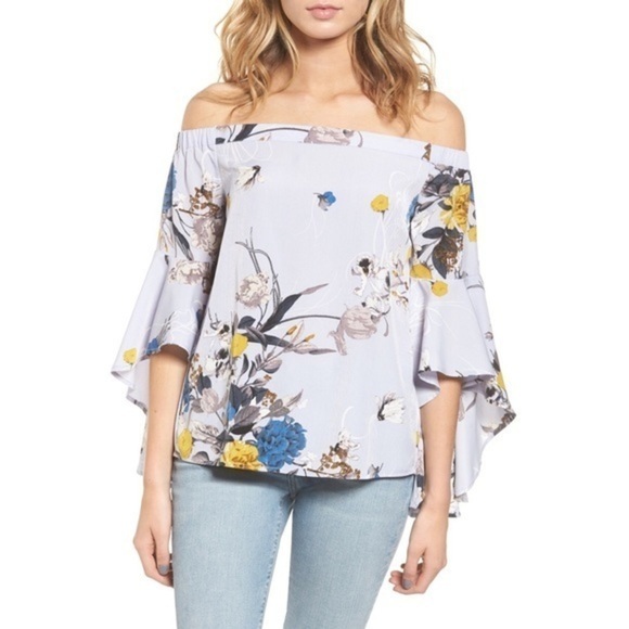 Chelsea 28 Bell sleeve off the shoulder Top - Picture 1 of 7